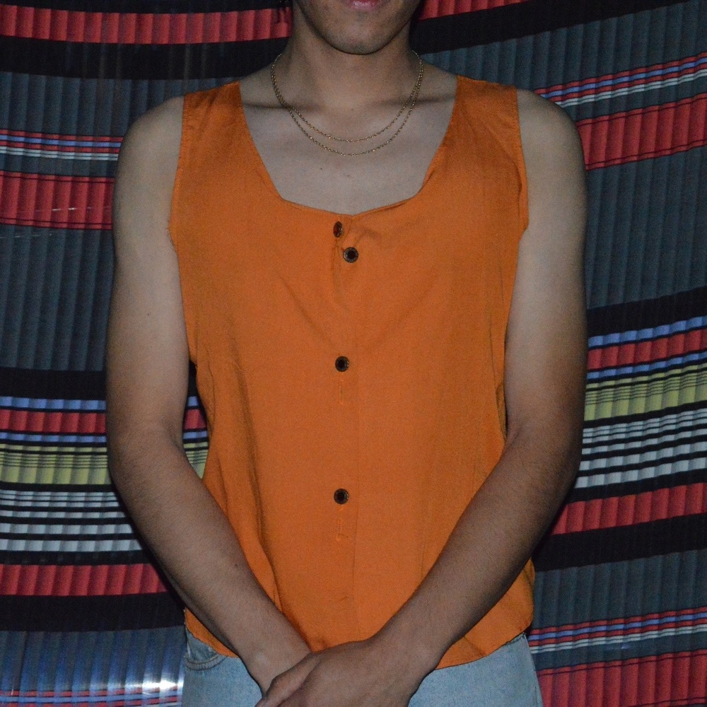 Warm Tangerine que-tee shirt